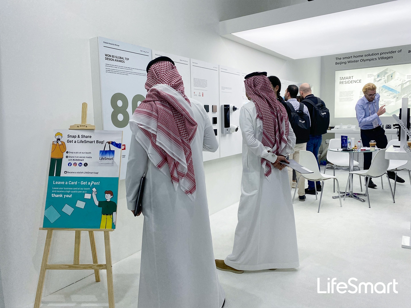 LifeSmart Lights Up GITEX Global 2023 with Smart Home Innovations